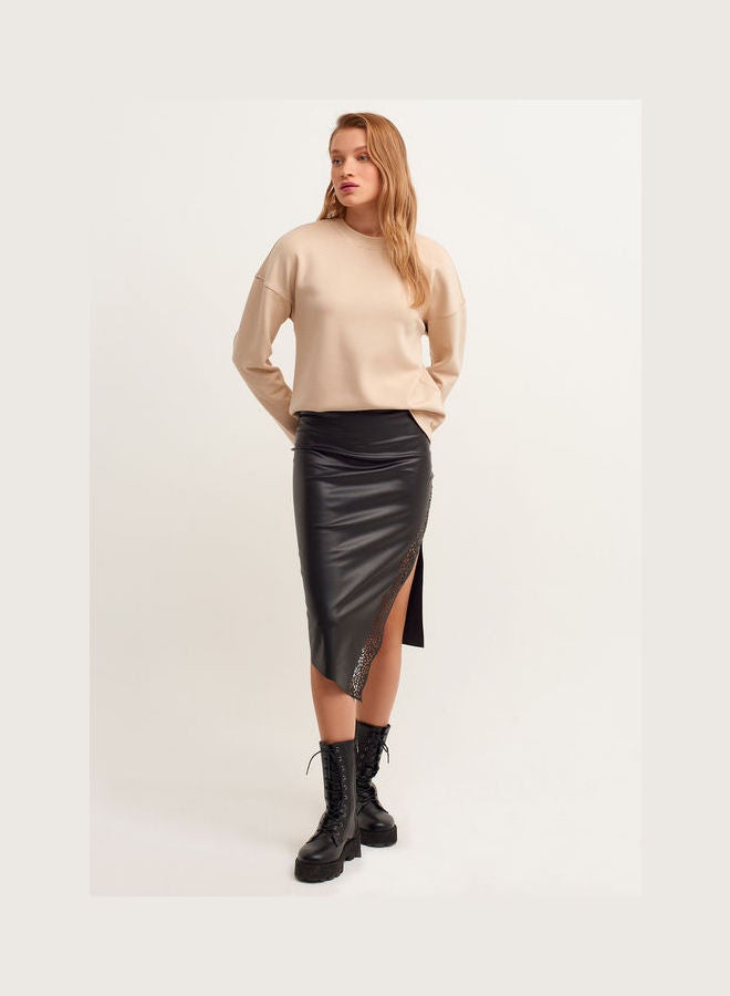 أو إكس إكس أو تنورة مطرزة بالتفصيل - Image 3