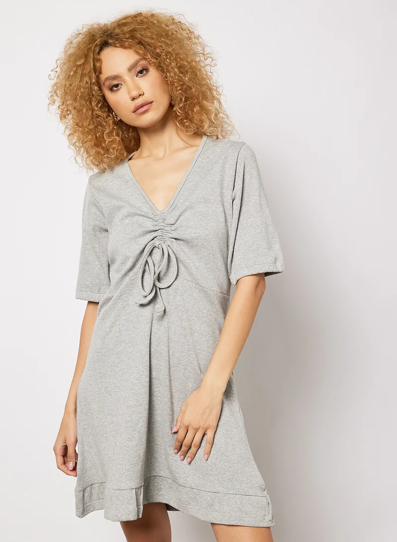 سيفي × جين أم Ribbed Ruched Front Dress