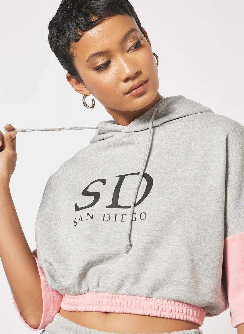 Sivvi x GenM Cropped Colorblock Slogan Hoodie Grey/Pink