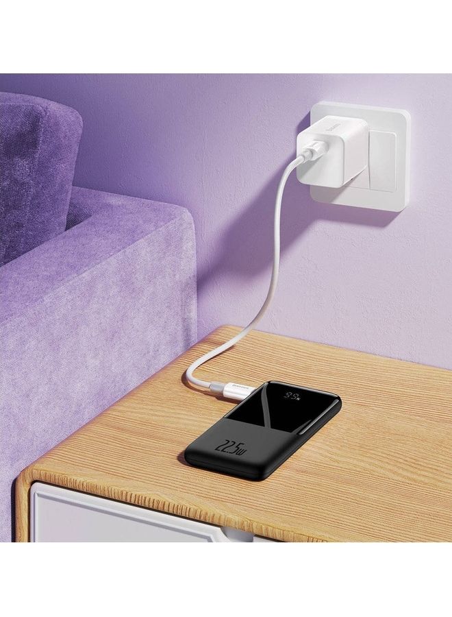 10000 mAh Fast Charge Power Bank With Built-in Type C & Lightning Cable Black