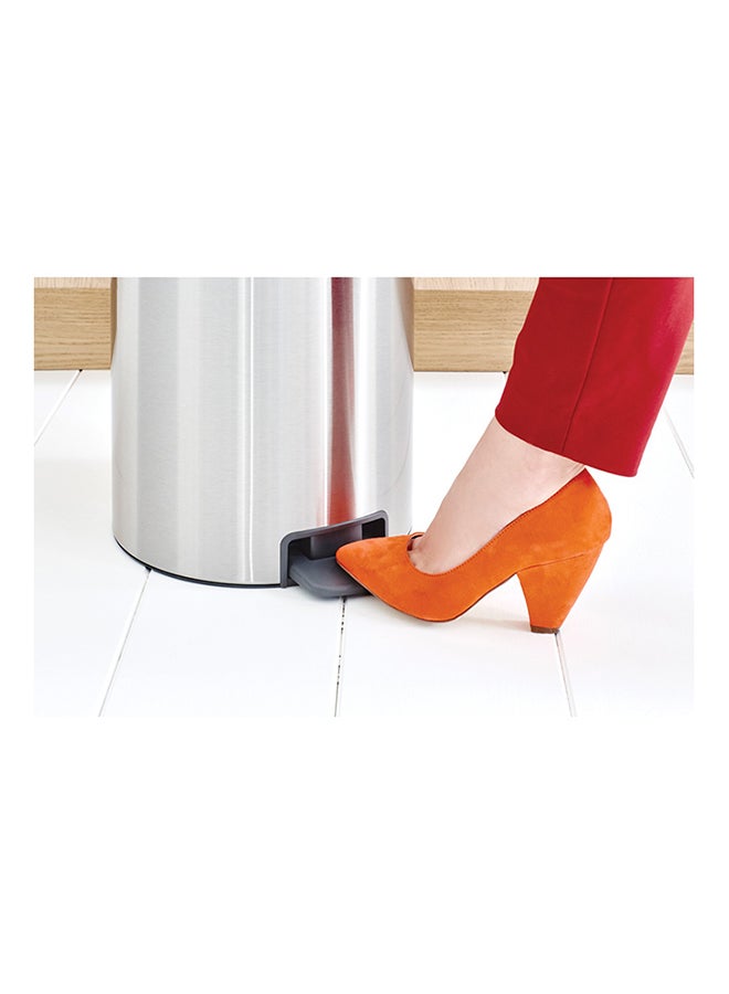 brabantia Pedal Bin Newicon With Inner Bucket Matt Steel Fingerprint Proof 30Liters  - Image 3