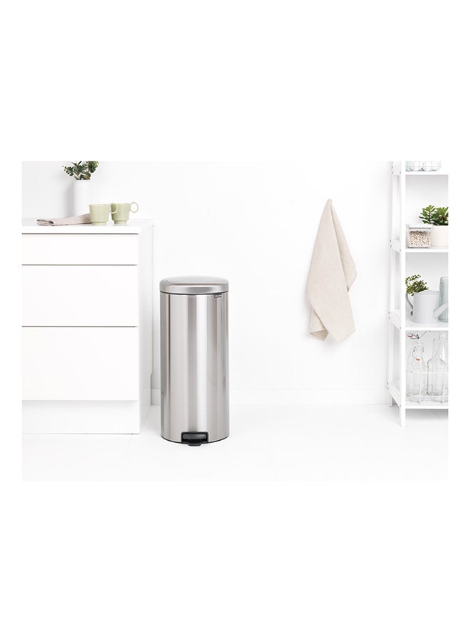 brabantia Pedal Bin Newicon With Inner Bucket Matt Steel Fingerprint Proof 30Liters  - Image 4