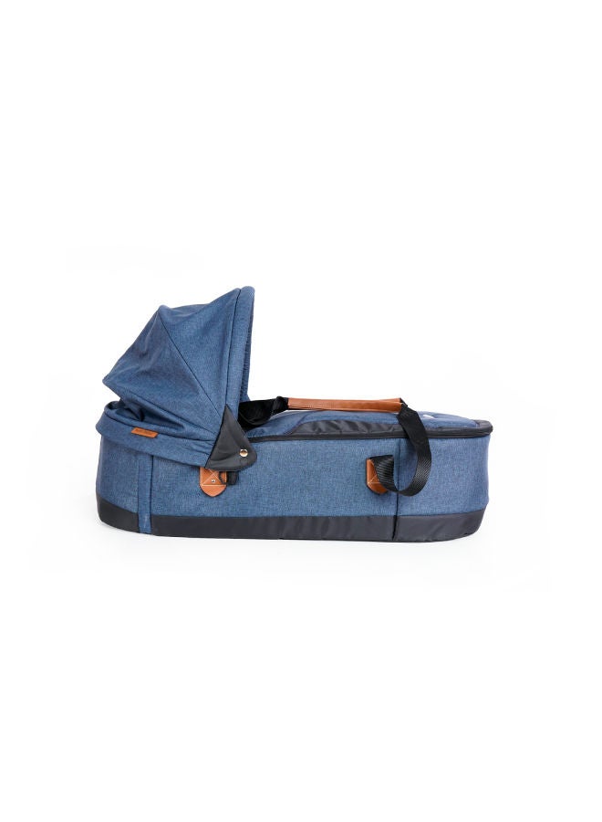 Petit bebe - Carrycot Premium Max Baby Transport Cot - Image 1