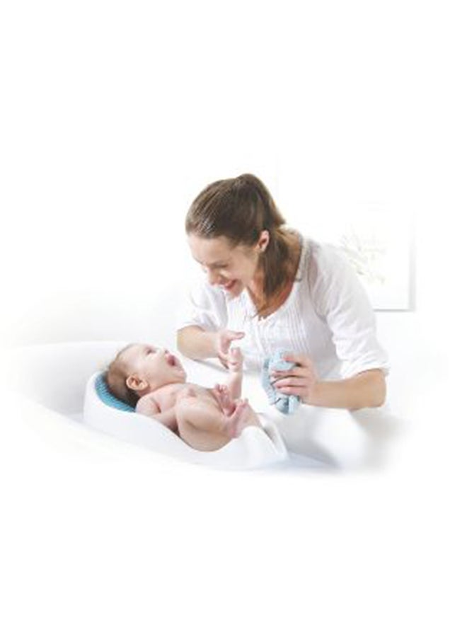 BABY PLUS - Clean Cradle Non-Slip Infant Safe Bather With Inclined Headrest Durable Sturdy Construction For Baby - Image 1