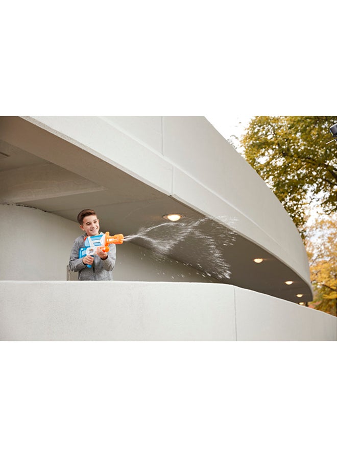 NERF Nerf Super Soaker Twister Water Blaster, 2 Twisting Streams of Water, Pump to Fire, Outdoor Water-Blasting  - Image 5
