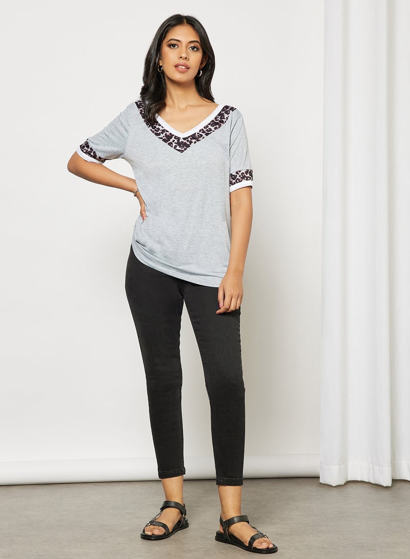 Aila Women's Casual Solid Design Contrast Collar & Sleeve Hem Top Grey/Black  - Image 3