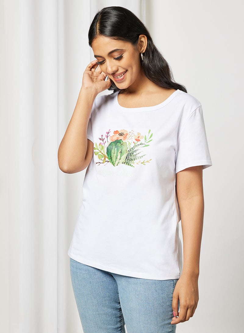 Aila Casual Short Sleeve Round Neck Graphic Print Knit T-Shirt White  - Image 1