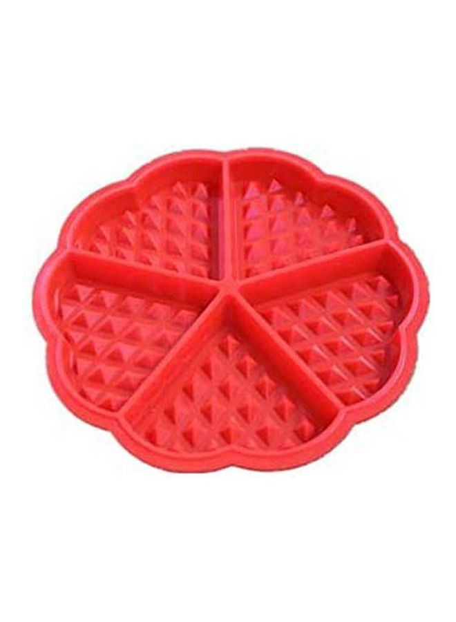 Heart-Shaped Belgian Bundt Baking Mould Red - Image 2