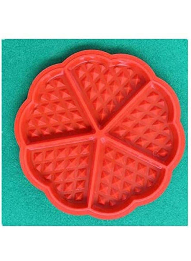Heart-Shaped Belgian Bundt Baking Mould Red - Image 2