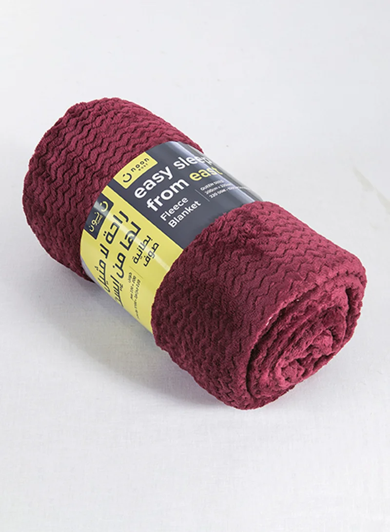 Noon East Lightweight Summer Blanket King Size 260 GSM Wave Pattern Jaquard Fleece Extra Soft All Season Blanket Bed And Sofa Throw 220 X 240 Cms Red Red 220 x 240cm