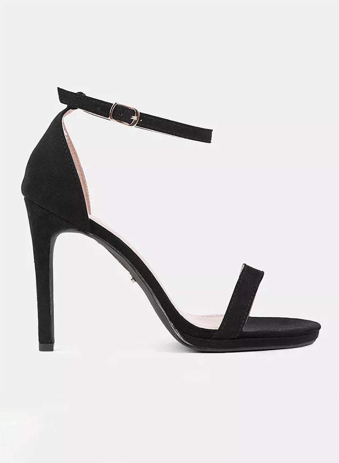 ديزي صندل رسمي مصبوغ ومزود بإبزيم مصنوع من ألياف صناعية أسود - Image 1