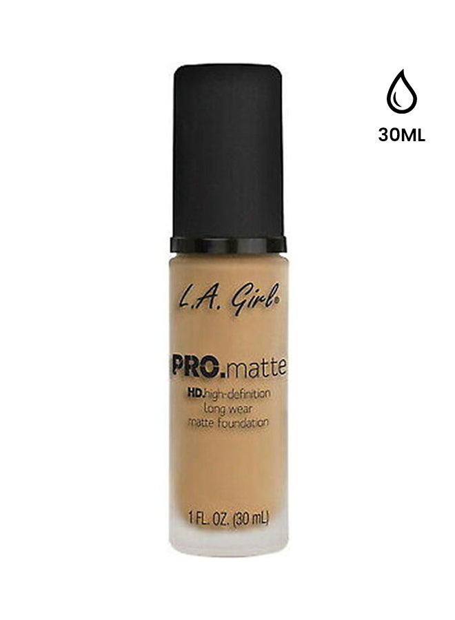 LA Girl - Pro Matte Long Wear Foundation  GLM717 Soft soft beige - Image 1