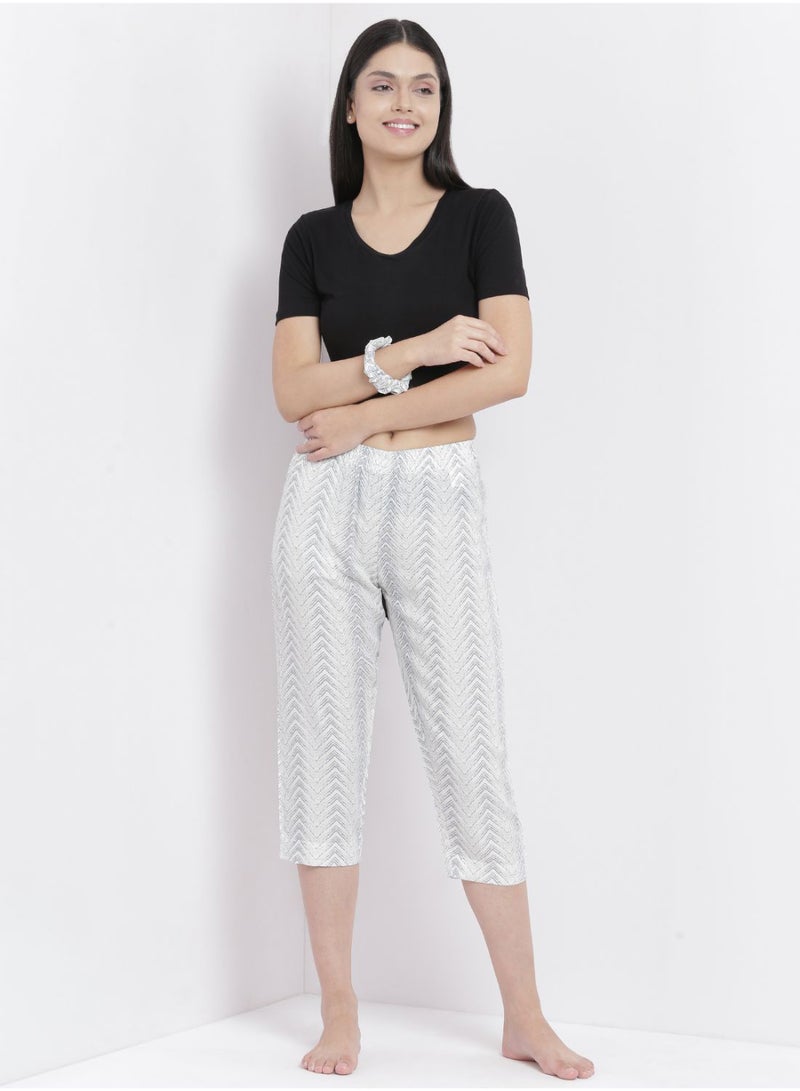 Casual Comfortable Relaxed Fit Three Quarter Pyjama Pants With Matching Scrunchie White - v1649661304/N50219584V_3