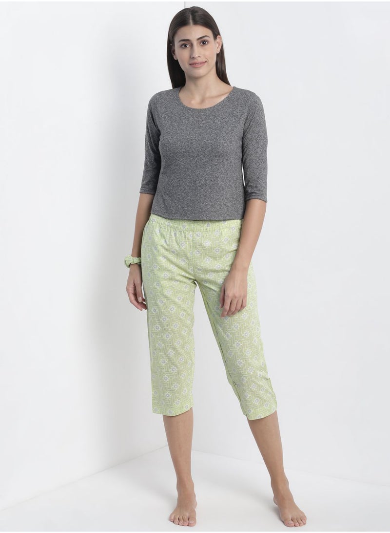 Aila - Casual Comfortable Relaxed Fit Three-Quarter Pyjamas With A Matching Scrunchie Multicolor - Image 1