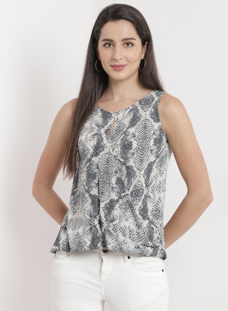 Aila Printed Top Grey  - Image 4