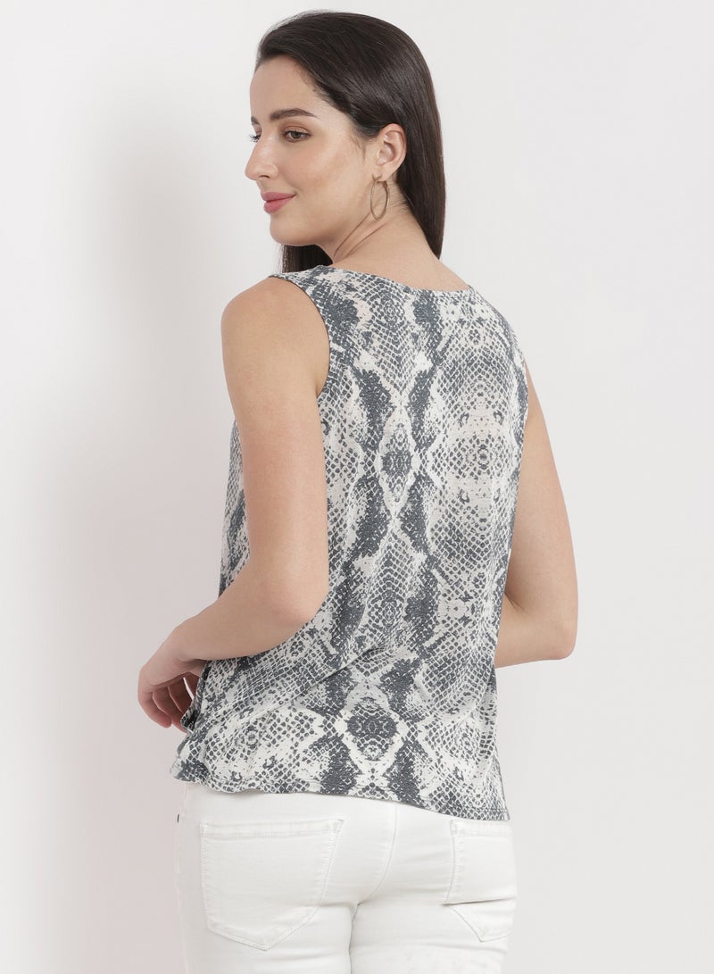 Aila Printed Top Grey  - Image 2