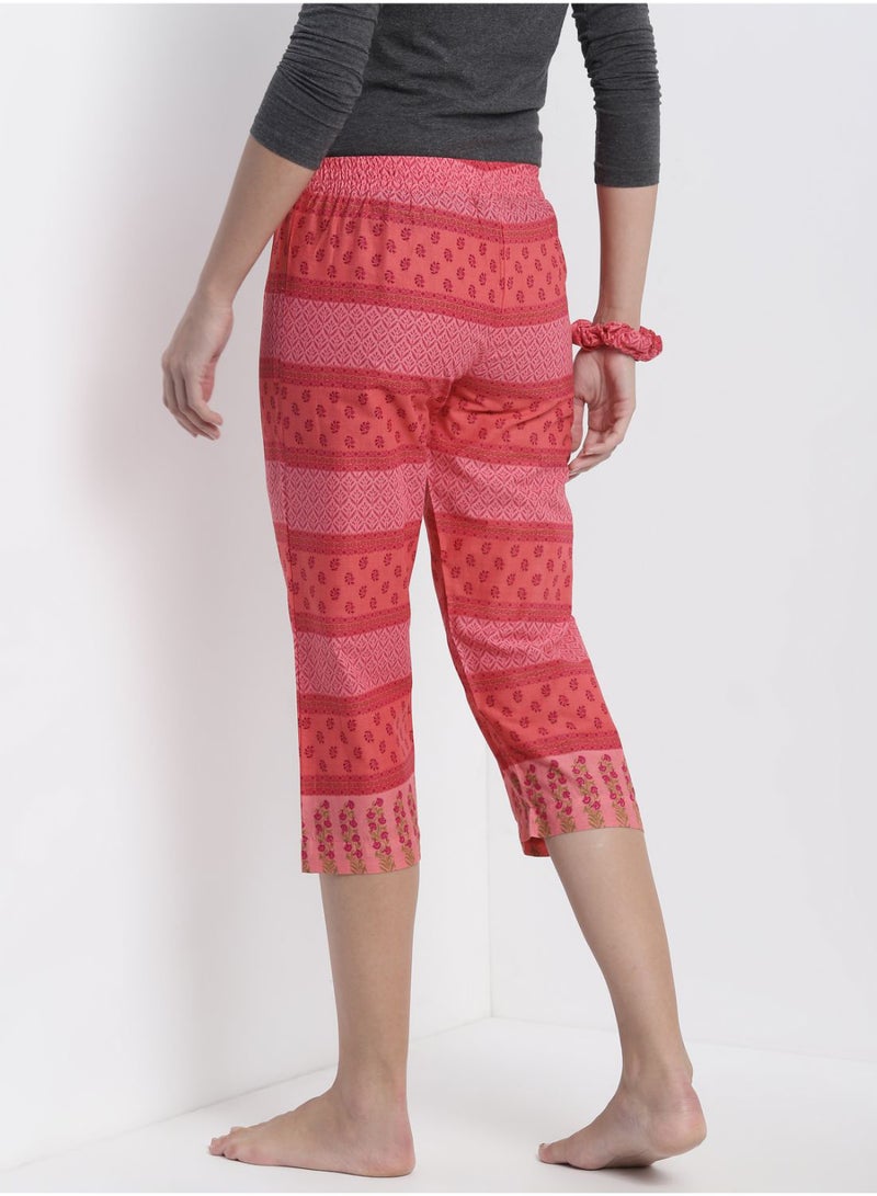 Aila Casual Comfortable Relaxed Fit Three-Quarter Pyjamas With A Matching Scrunchie Multicolor  - Image 2