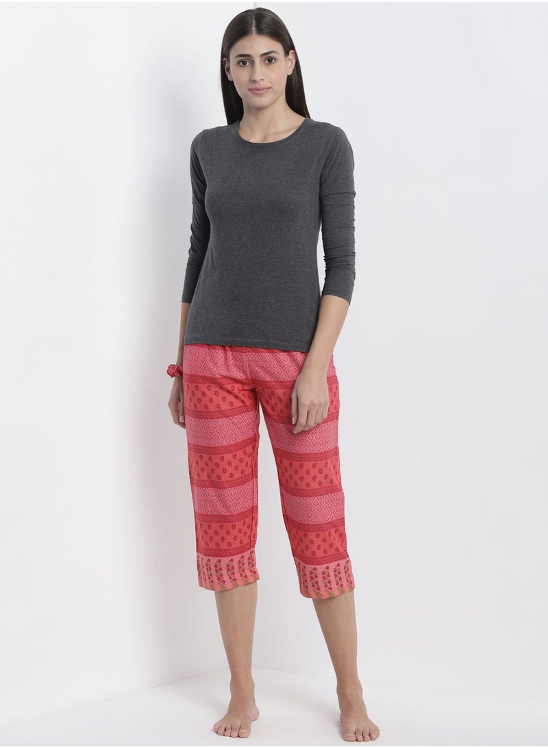 Aila Casual Comfortable Relaxed Fit Three-Quarter Pyjamas With A Matching Scrunchie Multicolor  - Image 3