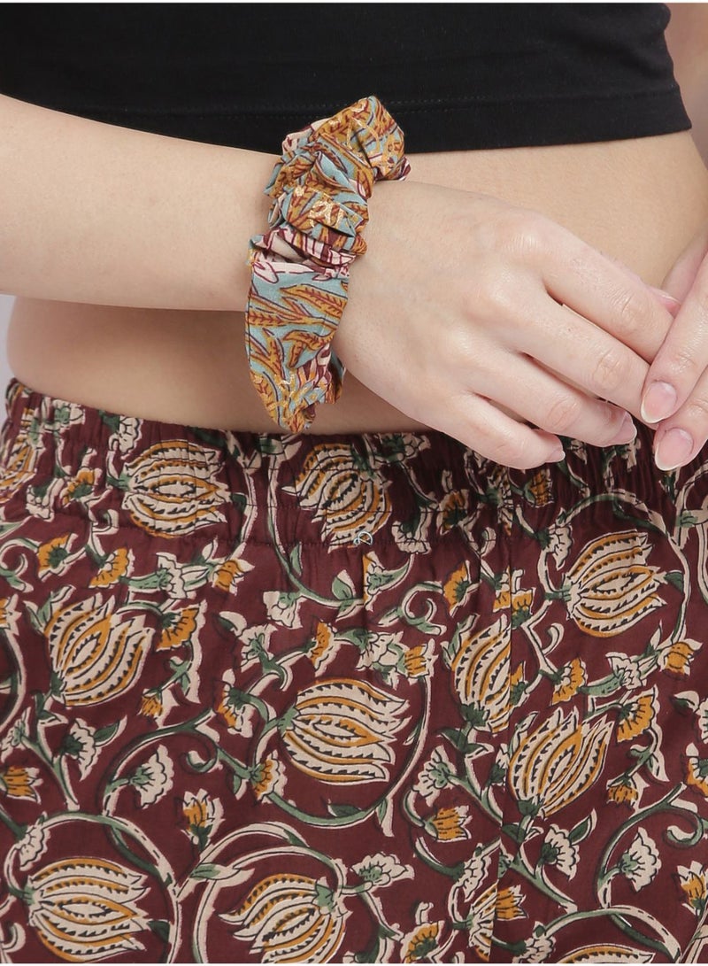 آيلا بنطال بيجامة كاجوال بمقاس مريح وطول ثلاثة أرباع مع ربطة سكرنشي متناسقة متعدد الألوان - Image 4