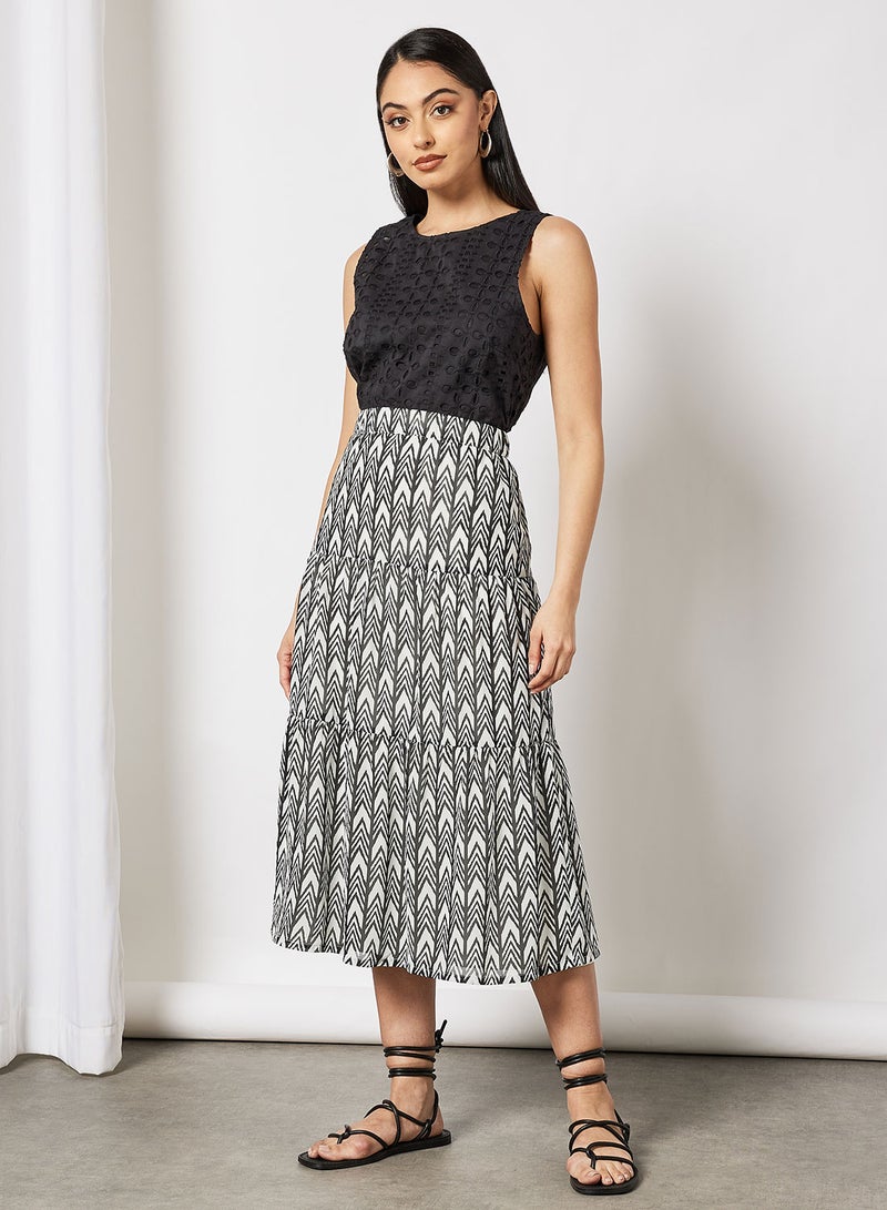 Aila Stylish Tiered Skirt Printed Casual Cream  - Image 3