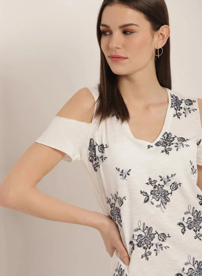 Aila Printed Top With Cold Shoulders White