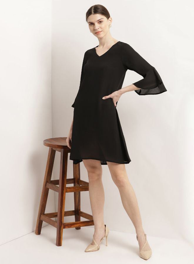 Aila - Three Quarter Sleeves Solid Shift Dress Black - Image 1