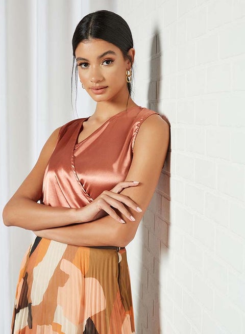 Solid Design Sleeveless Top With Cross Front Rust