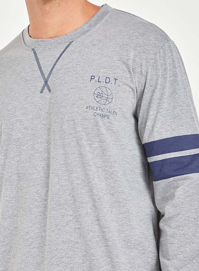 SunBurn by Styli Contrast Panel Regular Fit T-shirt and Loungewear Pants Set Charcoal  - Image 3