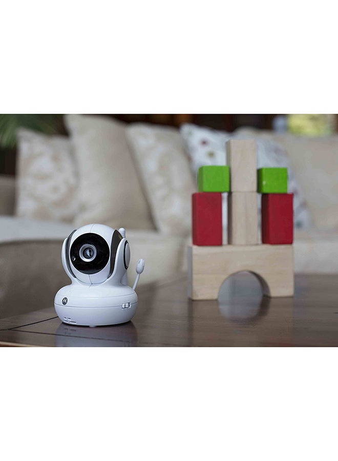 Motorola Baby - 2-Piece Digital Video Baby Monitor Set With Digital Zoom, Two-way Audio, and Room Temperature Display - Image 1