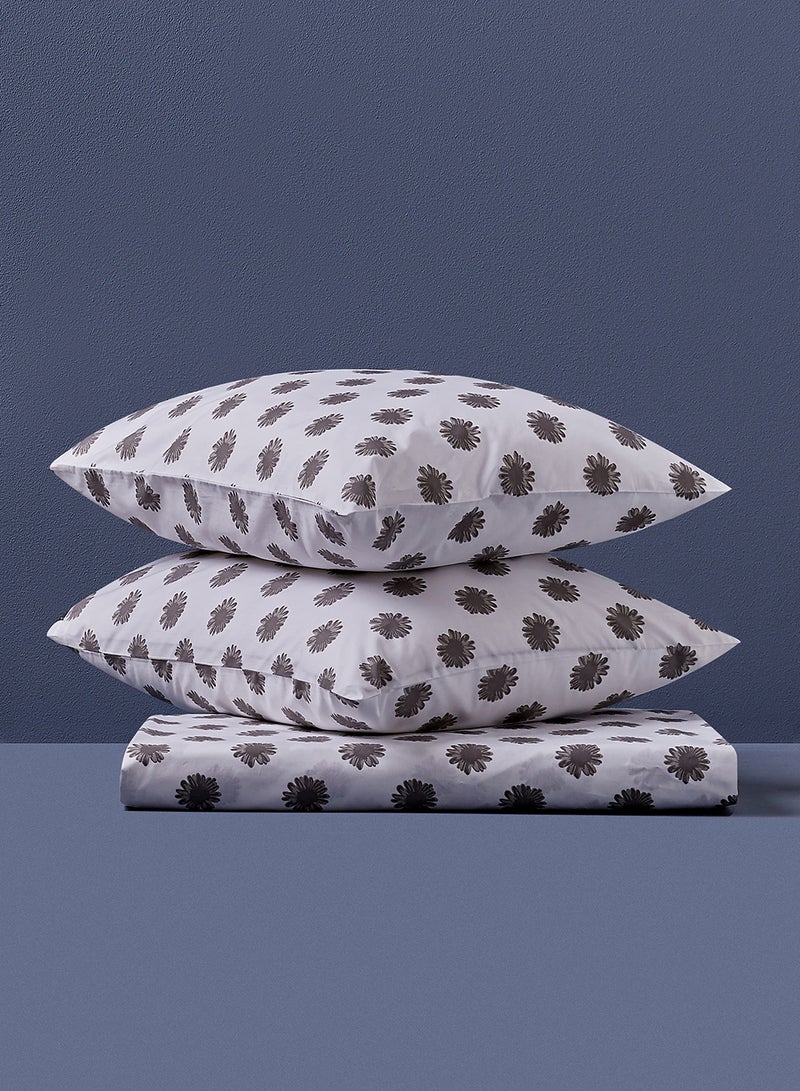 Noon East - Fitted Bedsheet Set Queen Size 100% Cotton Premium Quality 200 TC Everyday Use Breathable And Soft, With 1 Bed Sheet 150X200 Cm + 25cm And 2 Pillow Cases 50X75 Cm - Grey Daisy Grey Daisy - Image 1