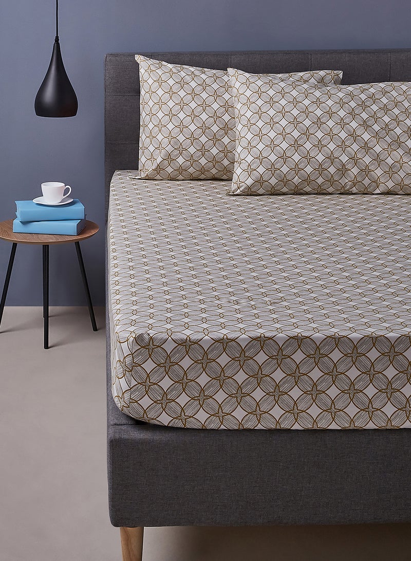 Noon East - Fitted Bedsheet Set Queen Size 100% Cotton Premium Quality 200 TC Everyday Use Breathable And Soft, With 1 Bed Sheet 150X200 Cm + 25cm And 2 Pillow Cases 50X75 Cm - White/Mustard White/Mustard - Image 1