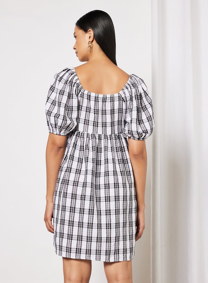 Square Neck Seersucker Dress Black Check - v1650285276/N45284468V_2