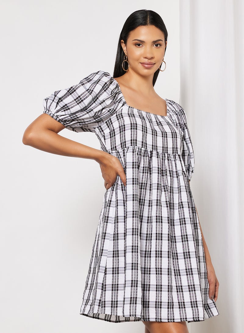 Square Neck Seersucker Dress Black Check - v1650285277/N45284468V_1