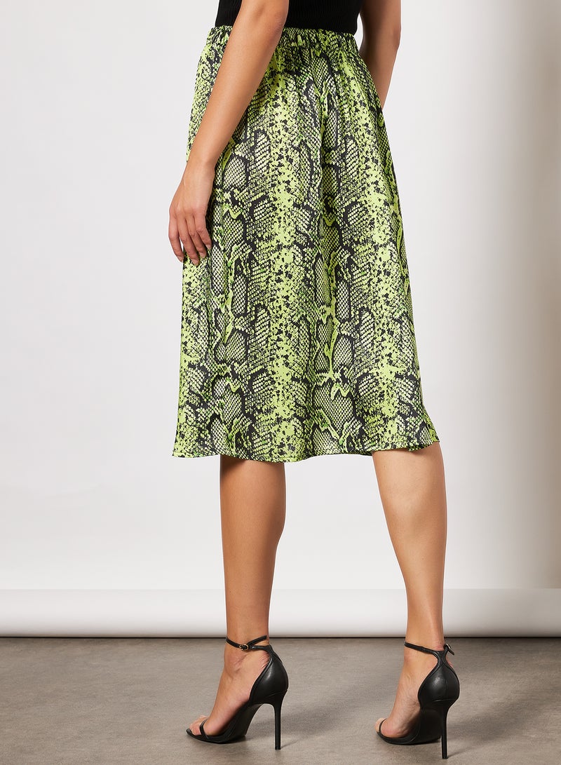 NA-KD - Snake Print Midi Skirt Green - Image 1