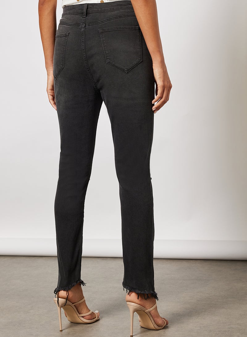 FOREVER 21 Frayed Hem Skinny Jeans Black  - Image 2