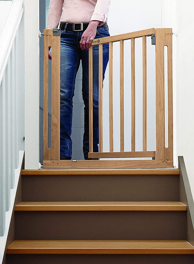 Safety 1st - Easy Close Wooden Safety Gate - Image 1