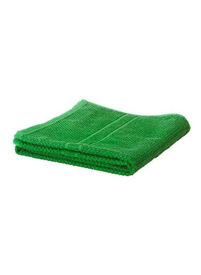 Solid Pattern Bath Towels Green - Image 1