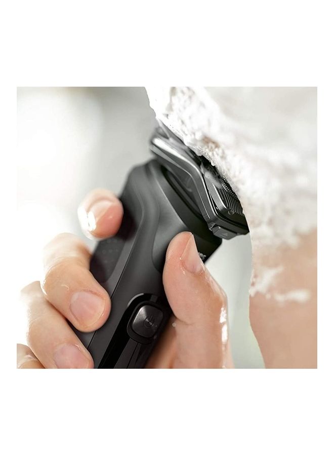 فيليبس ماكينة حلاقة كهربائية سلسلة 5000 للحلاقة الجافة والرطبة مع جراب تنظيف سريع بدون كابل - Image 4