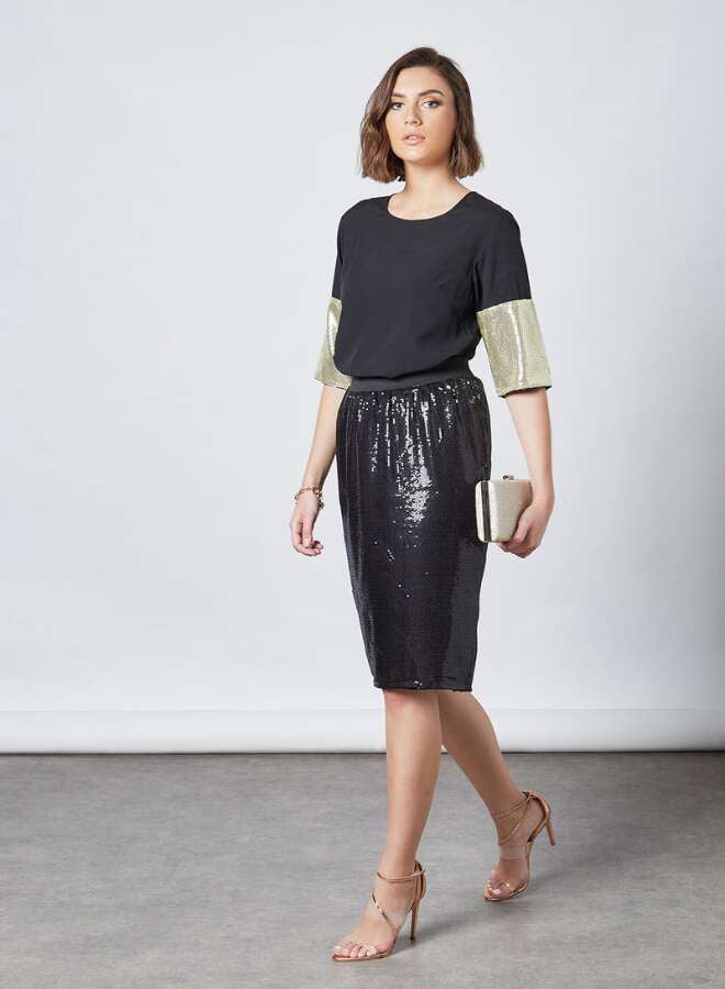 Aila Round Neck Short Sleeve Top Black Solid - Image 3