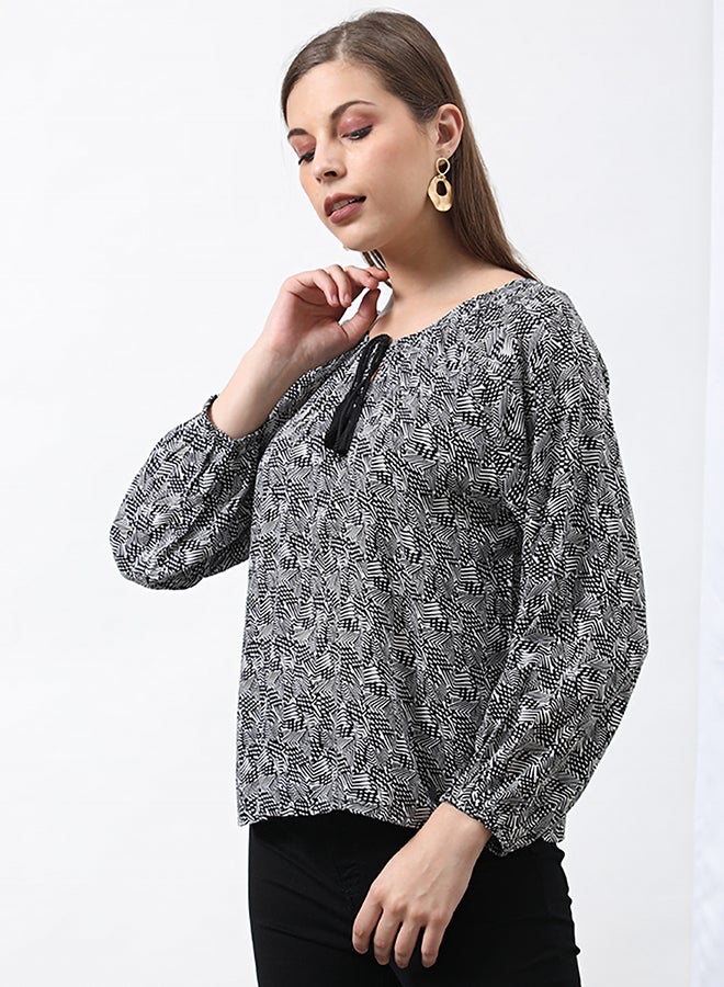 Aila Over-All Floral Printed Top Black/White Aop  - Image 2