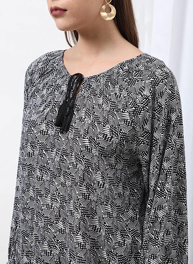 Aila Over-All Floral Printed Top Black/White Aop  - Image 3