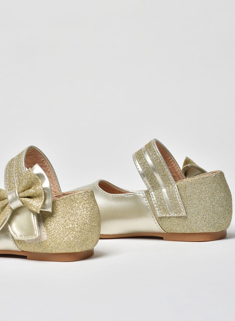 آيلا حذاء باليرينا أنيق بنقشة بارزة ذهبي فاتح - Image 4