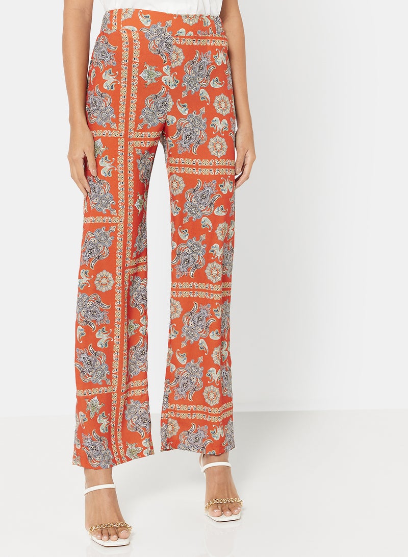 ترينديول بنطال مزين بطبعة بلاط بنمط زهور بريك - Image 1