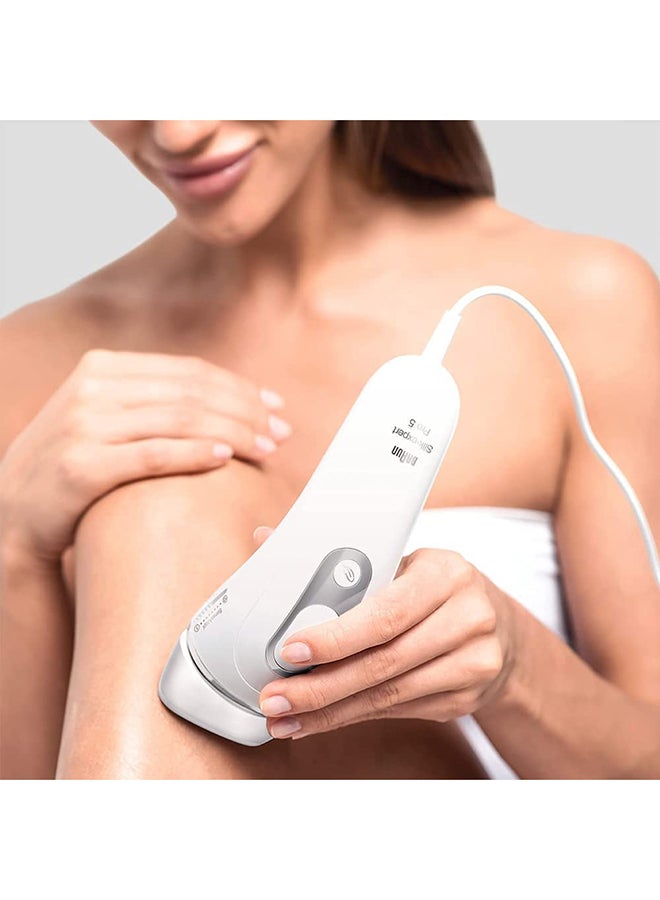 براون جهاز إزالة الشعر بالنبض الضوئي سيلك-اكسبرت برو 5 بتصميم ذو اصدار محدود مع رأس دقيق وحقيبة فاخرة، موديل MBSEP5 أبيض - Image 5