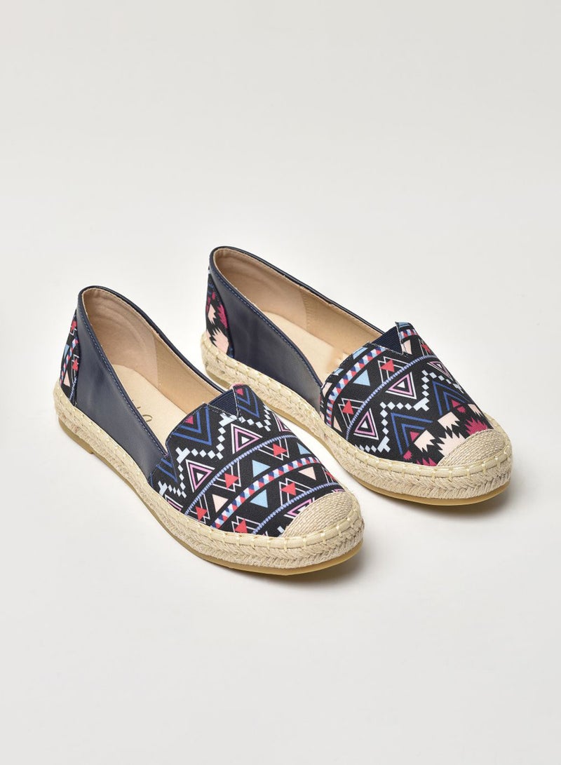 آيلا حذاء اسبادريل من دون رباط مزين بطباعة متعدد الألوان - Image 1