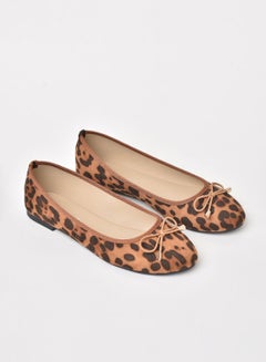 Leopard Brown