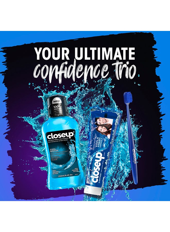 Closeup - Cool Breeze Triple Fresh Formula Toothpaste 120ml - Image 1