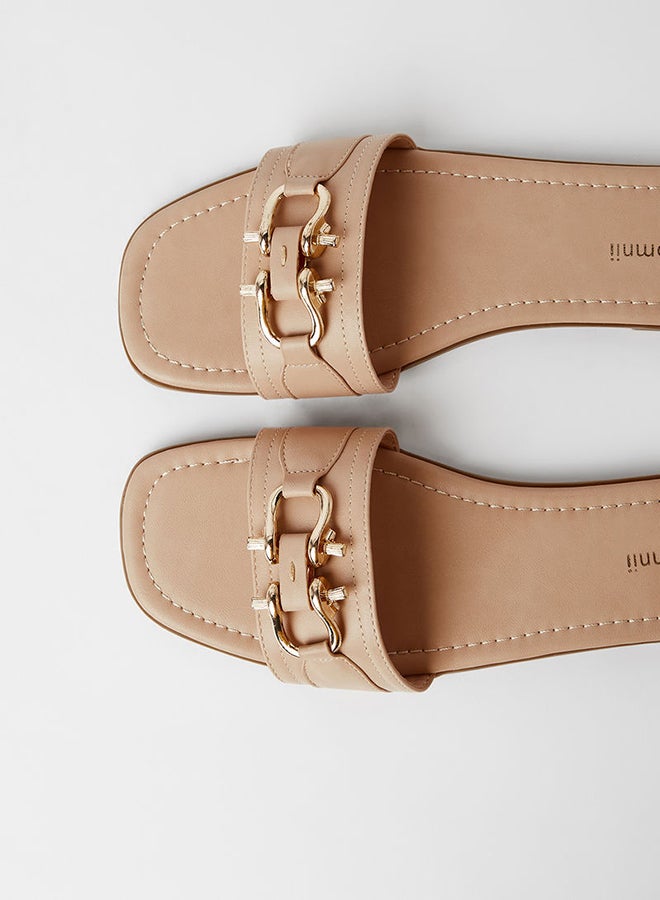 Geoomnii Elliot Buckle Detail Flat Sandals Beige  - Image 4