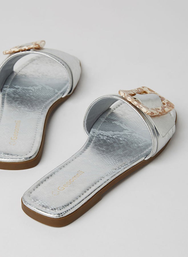 Geoomnii - Berg Buckle Detail Flat Sandals Sliver - Image 1