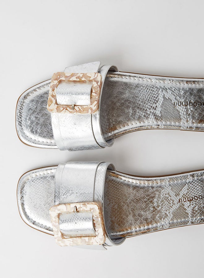 Geoomnii - Berg Buckle Detail Flat Sandals Sliver - Image 1